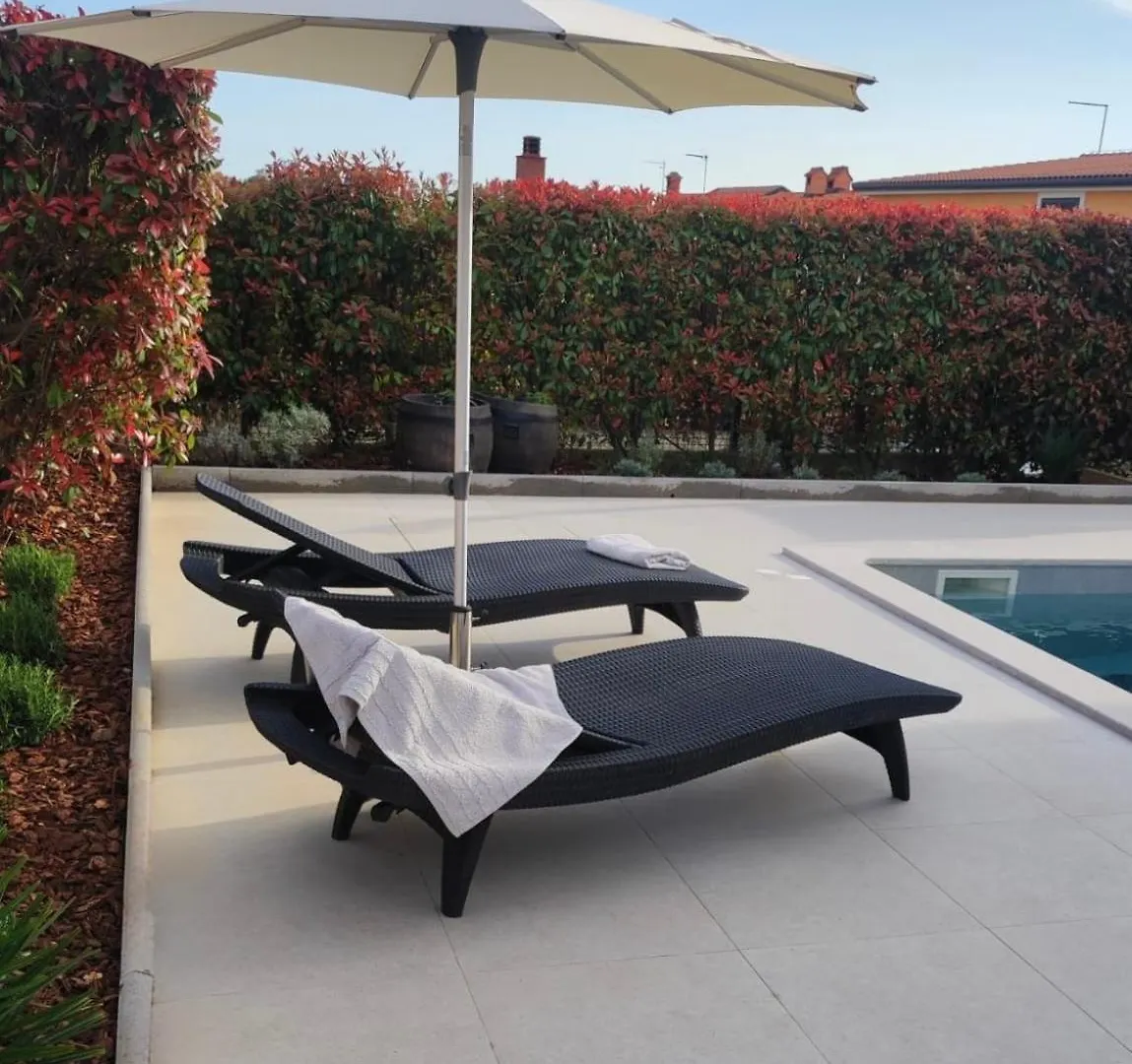 Villa Mona-Haus Mit Privatpool In Novigrad Mit Meerblick, Privatem Parkplatz Und Wallbox Holiday home Novigrad (Istria)